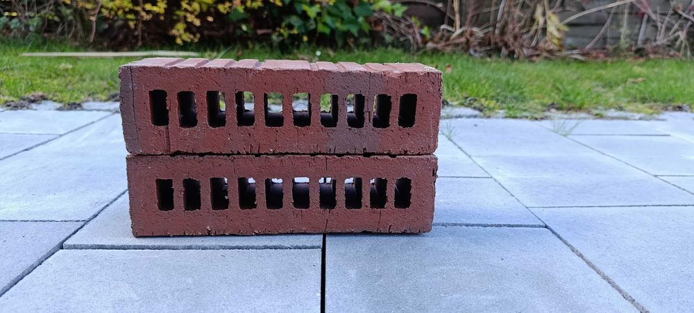 Cegła połówkowa ozdobna  24/6.5 Roben