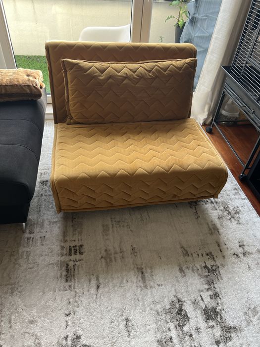 Sofa cama novo amarelo