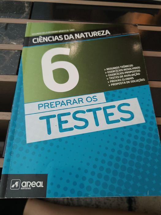 Livro escolar de ciências naturais- 6.°ano