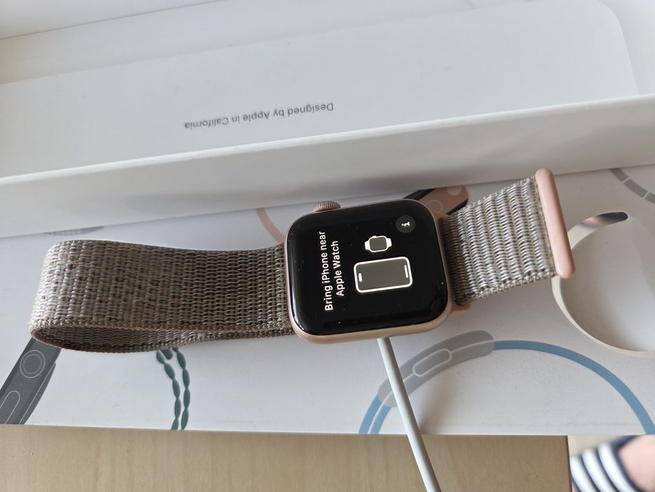 Apple iwatch 4 40mm Gold pink gps  + cel