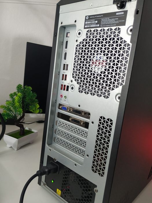 PC desktop gaming HP OMEN