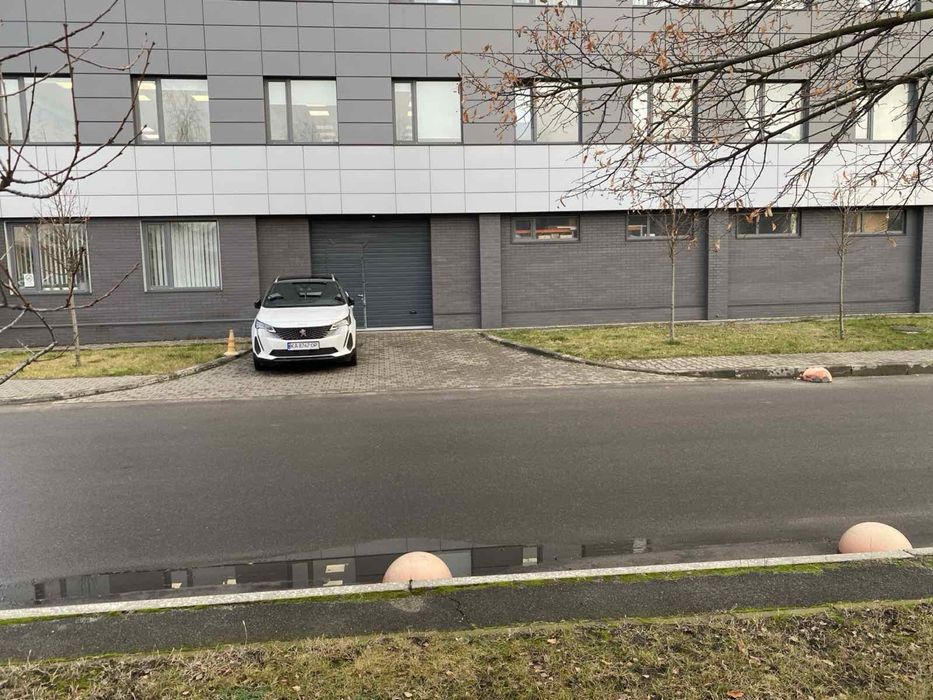 Оренда склада з офісом. 180 м2. Троєщина.