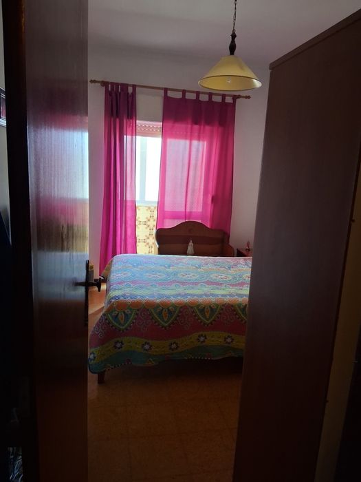 T2 em zona calma com arrecadação – ideal para viver perto de Lisboa