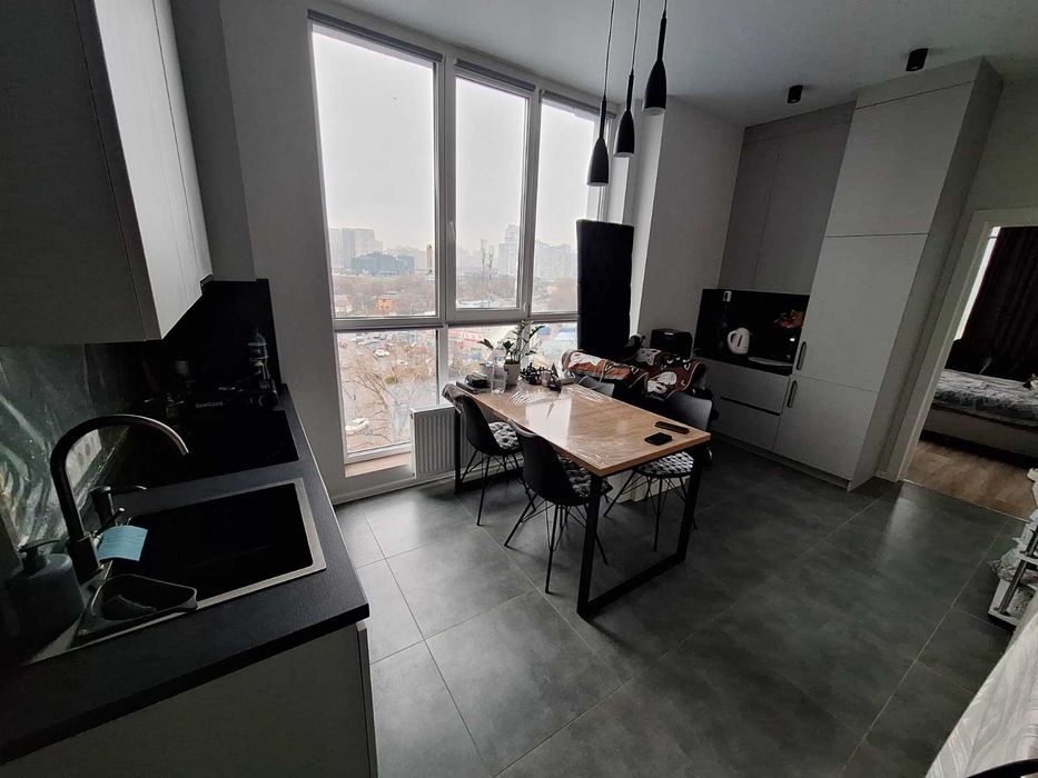 2-кімн квартира по вул. Центральна 21-Б, ЖК Рів'єра, масив Осокорки.