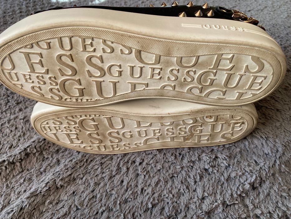 Buty Guess  oraz Converse ciekawe