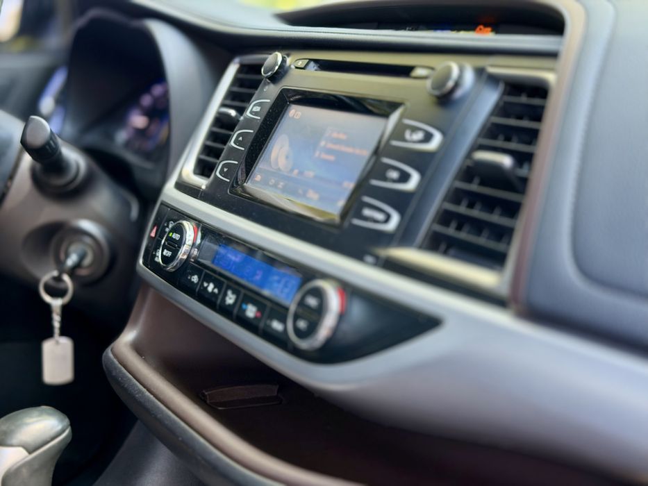 Toyota Highlander Awd 2016