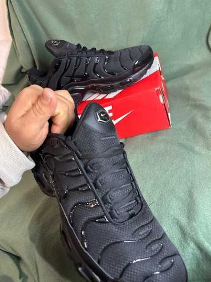 "Buty męskie Trampki"Nike_Air_Max_TN_Plus_Black R.43