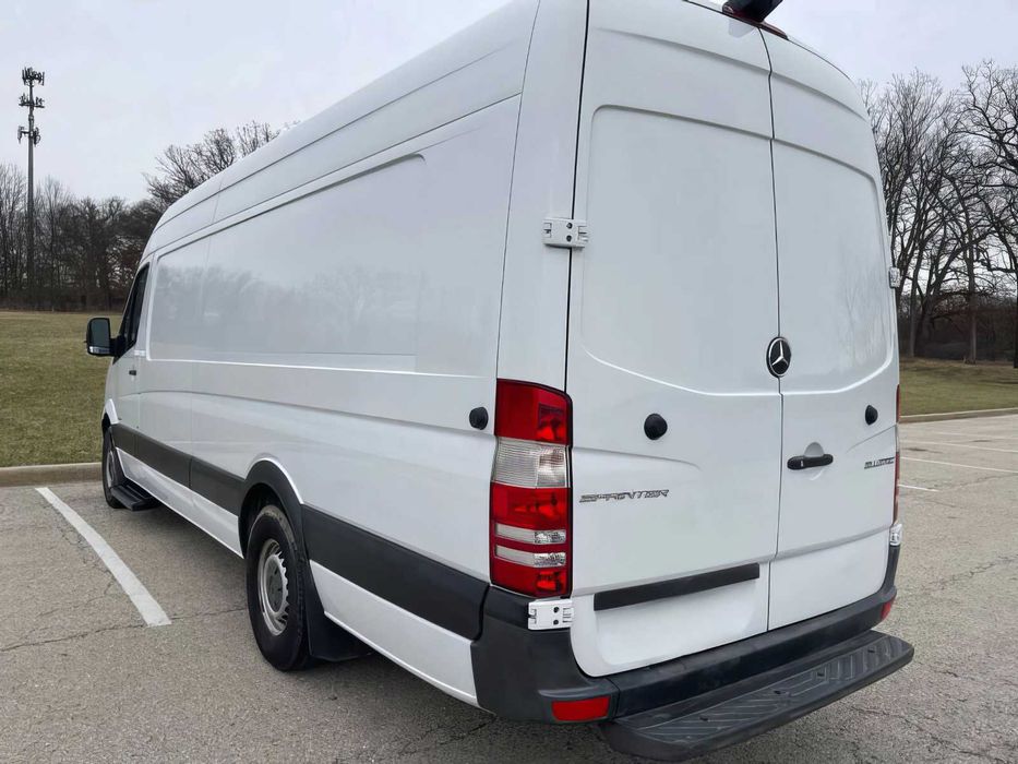 Mercedes-Benz Sprinter 2500      2015