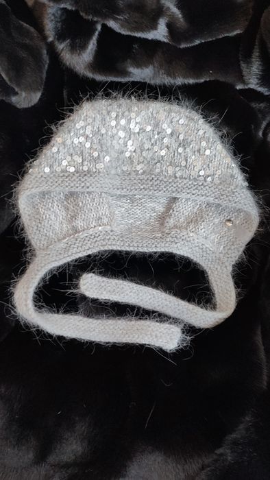 Чепчик с пайетками