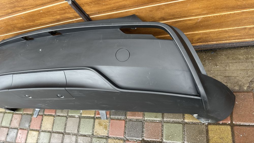 Губа заднього бампера Tesla Model Y Juniper (1932604-00-D)