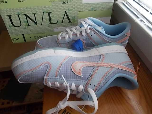 (r. 39- 24,5 cm) Nike Dunk Low Union Passport Pack Argon DJ9649,-400