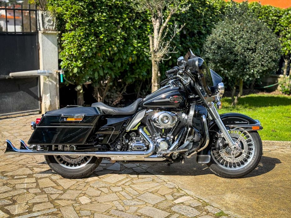 Harley eletra glide 2010