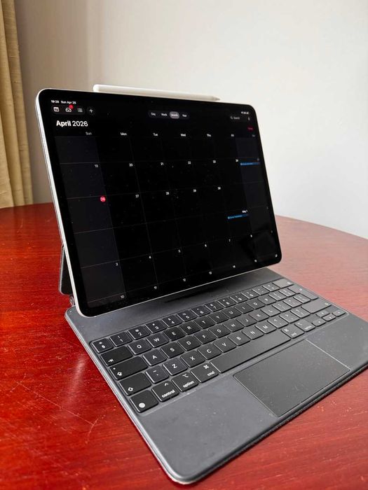 iPad Pro 12.9" (5.ª Ger) M1 | Cellular + Magic Keyboard + Pencil 2