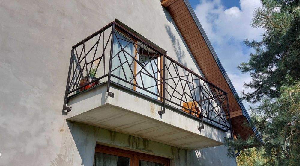 Balustrady bramy konstrukcje stalowe meble loft spawanie aluminium
