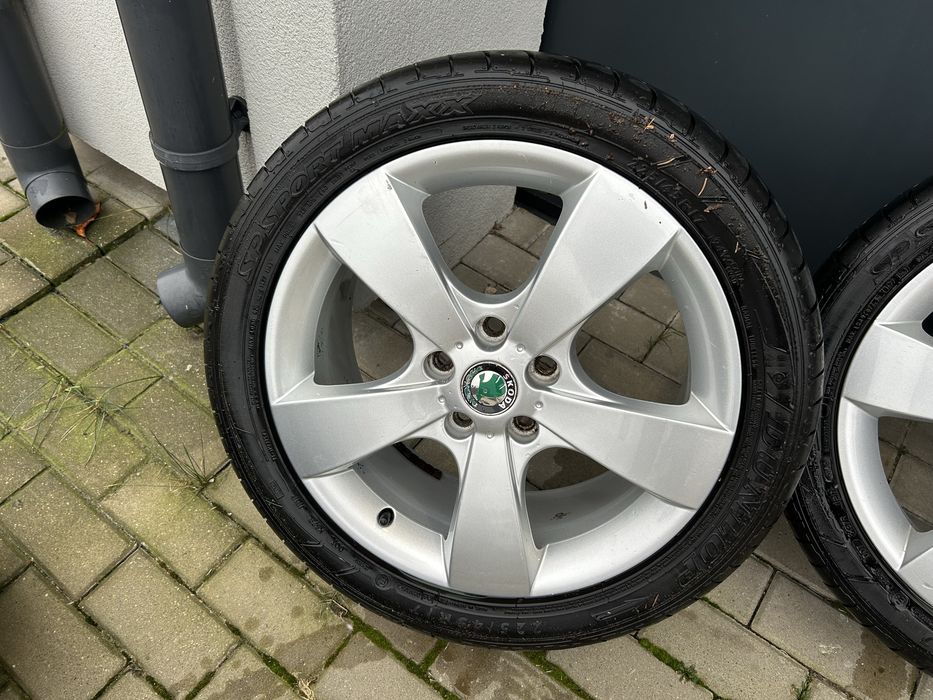 Felgi aluminiowe Skoda Octavia  II 7x17 ET54 5x112