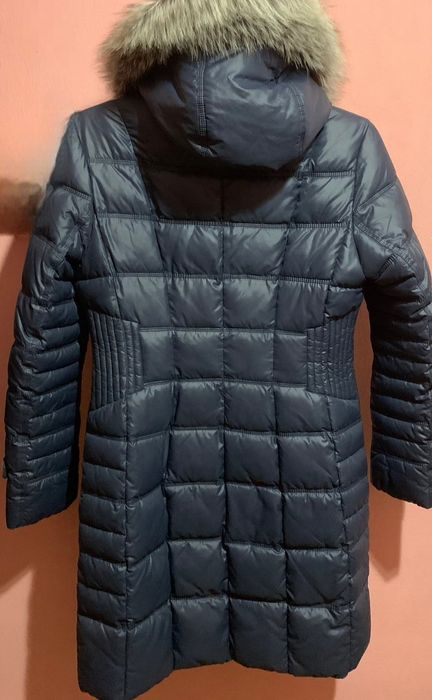 Зимова куртка -пуховик