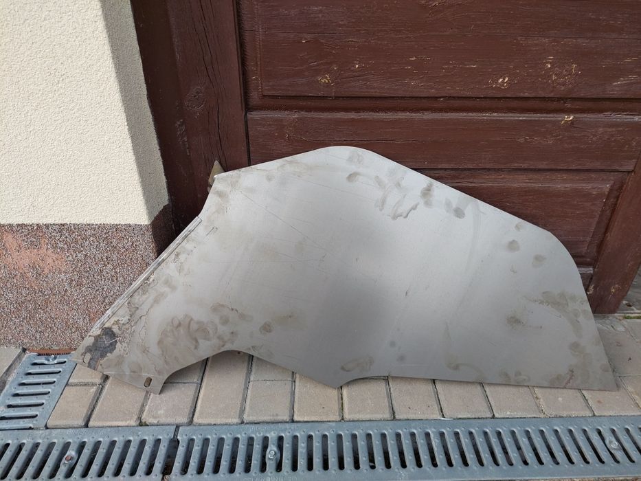 reperaturka błotnika c330