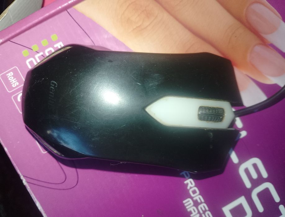 Продам мышку которая светится