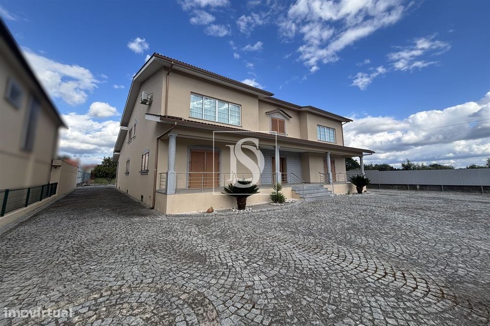 Moradia Isolada T5 Venda em Canas de Santa Maria,Tondela