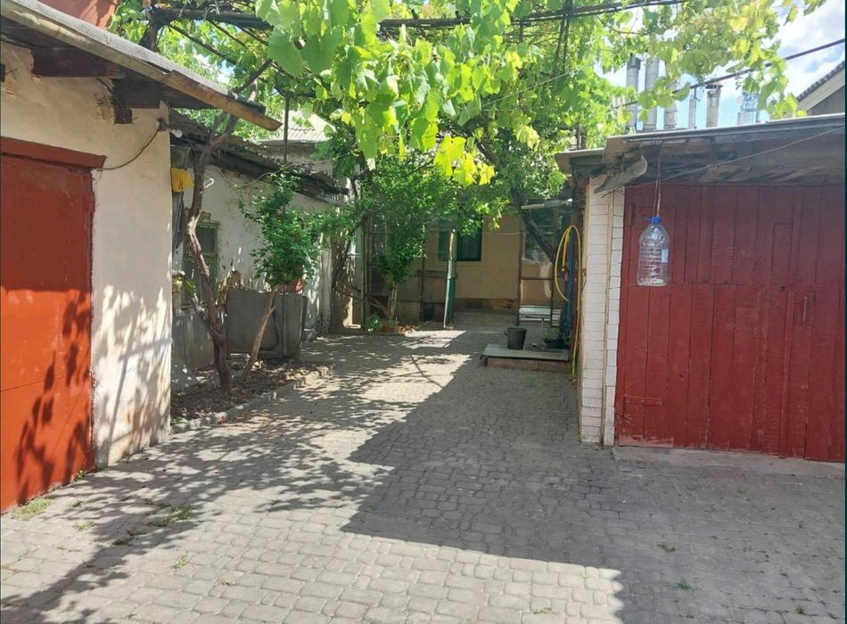 Продам отдельно стоящий дом центре Слободки