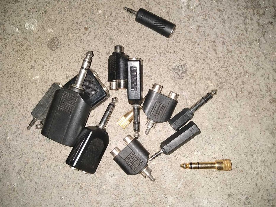 Caixa de cabos diversos de audio / video