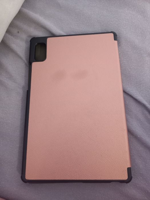 Tablet Lenovo tab m9 z etui i iphone 16pro podróbka z etui w gratsie