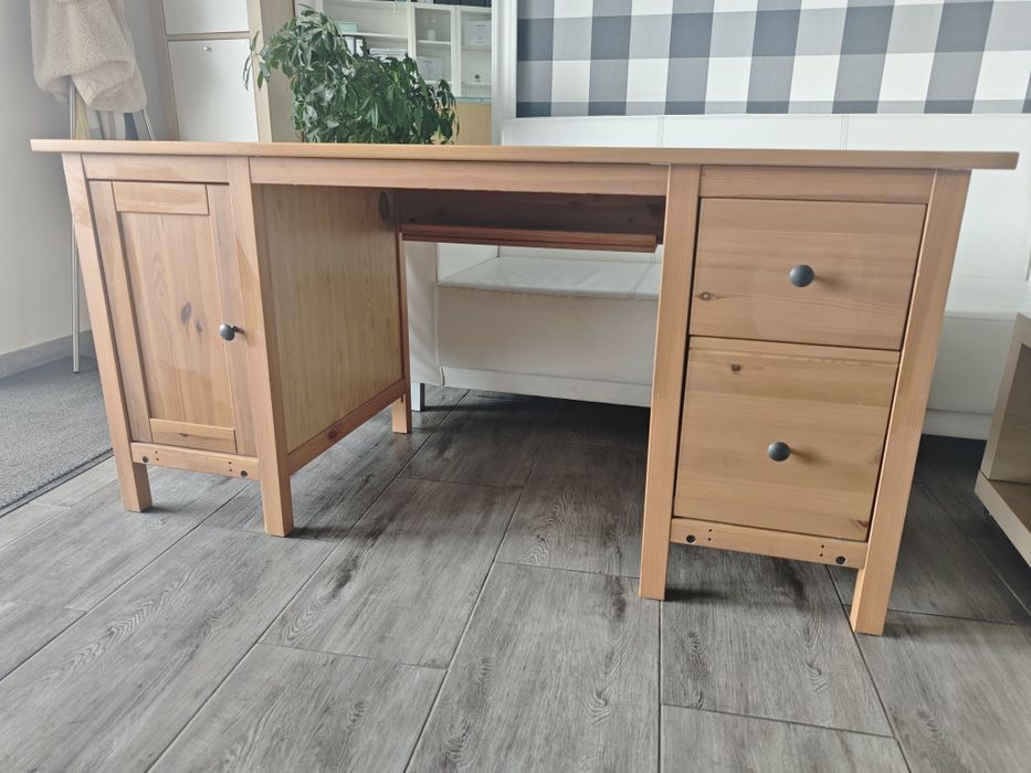Biurko IKEA Hemnes sosna