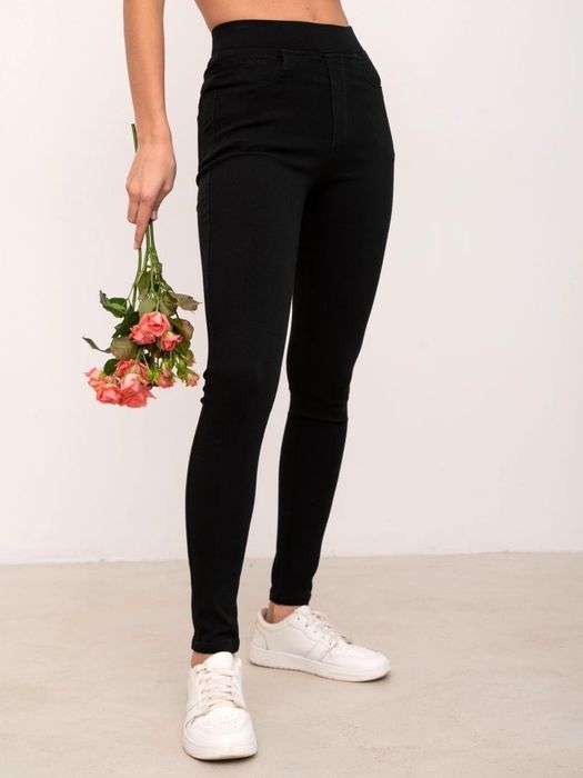 Продам чорні джеггінси