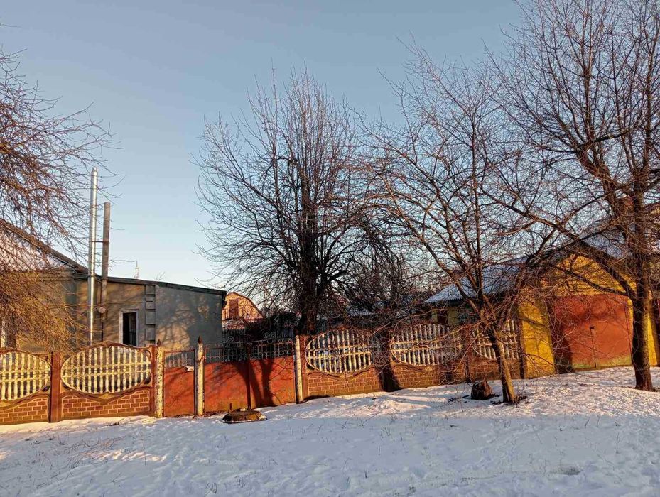 Продаж добротного будинку у центрі м. Гребінка. Державні програми.