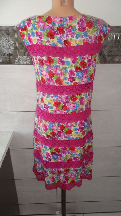 Piękna kolorowa sukienka floral roz. XL