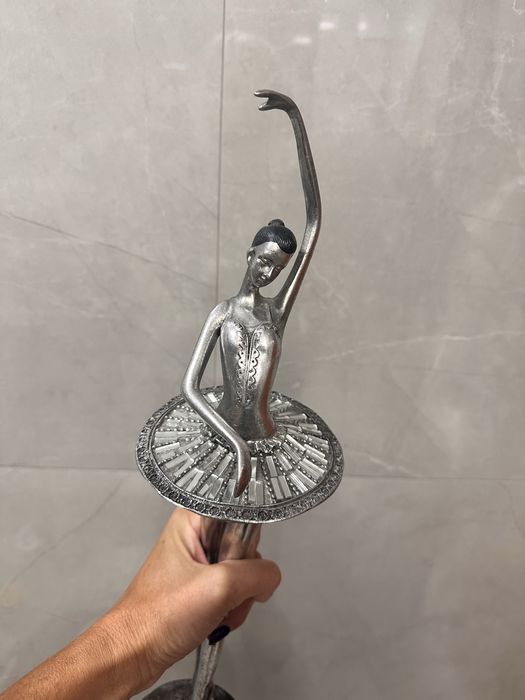 Baletnica na pointach figurka statuetka tutu paczka balet