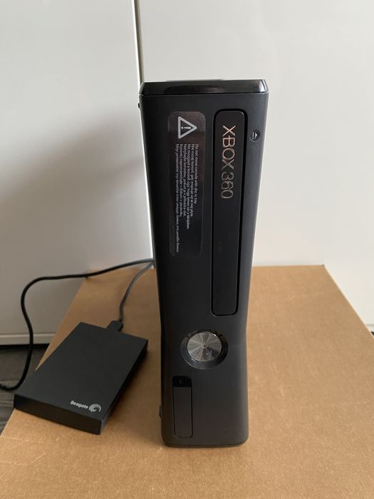 Xbox 360 Slim 500GB Freeboot + kinect 40 iгop