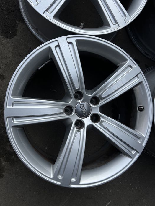 Диски оригинальные AUDI A6 5x112 R19 8JX/ET32