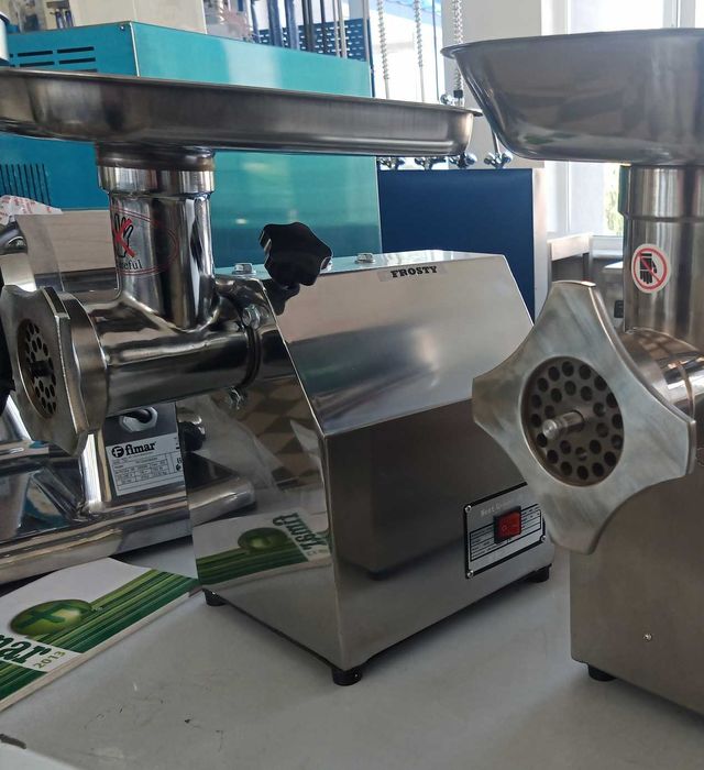 Мясорубка Premium профессиональная электро 80кг/час,120кг/час Итал