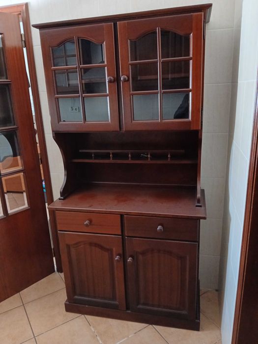 Louceiro madeira escura