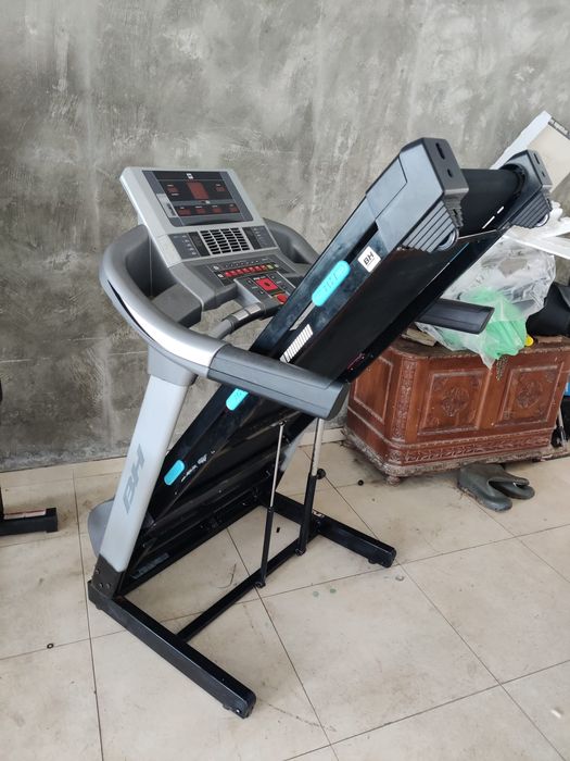 Passadeira musculação ginásio