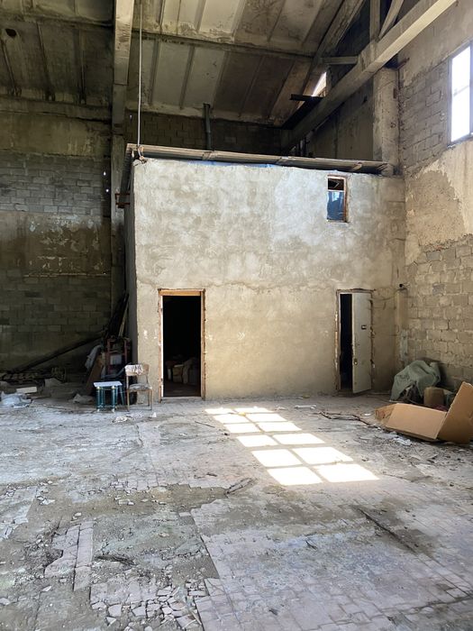 Здається в оренду комерціне приміщення