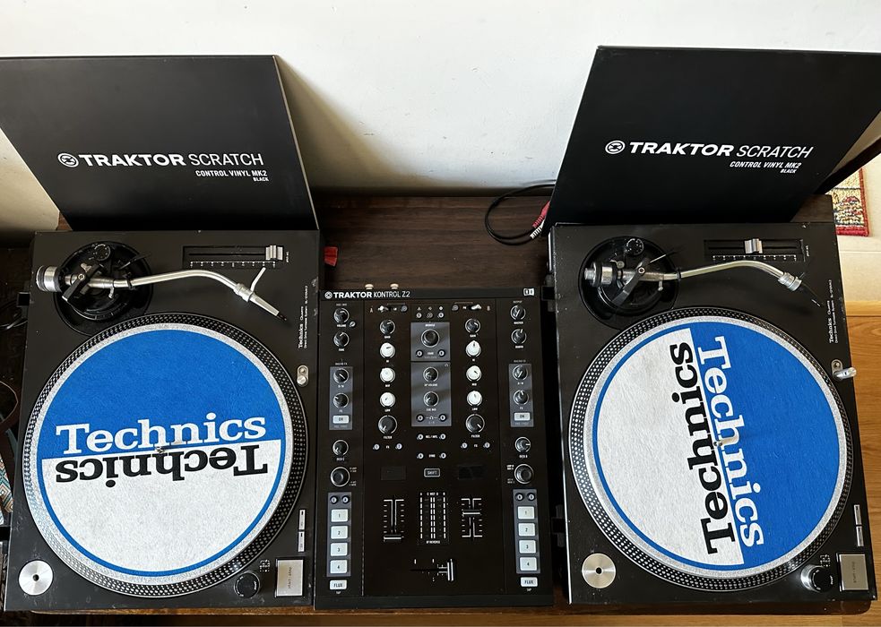 Technics SL 1210 MK2 +Traktor Z2
