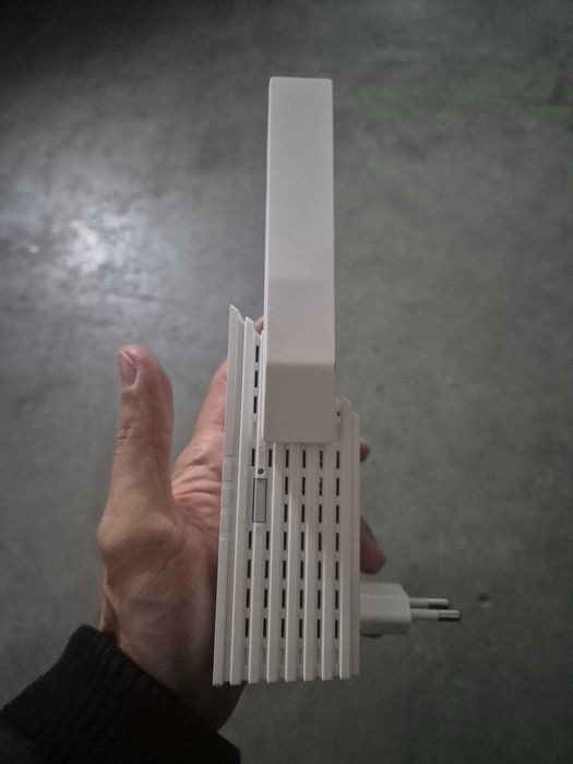 Extensor e amplificador de sinal Wifi