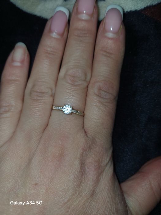 Кольцо золотое женокое