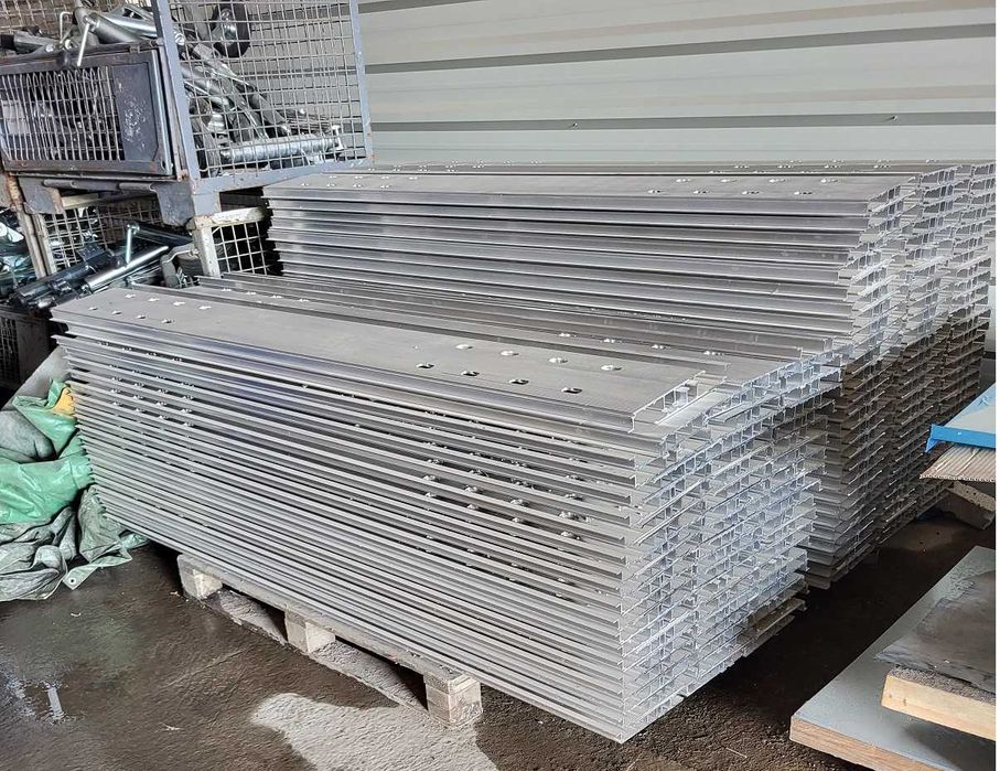 Panel aluminiowy 2010 mm na auto-lawetę , lawetę. 200 zł sztuka