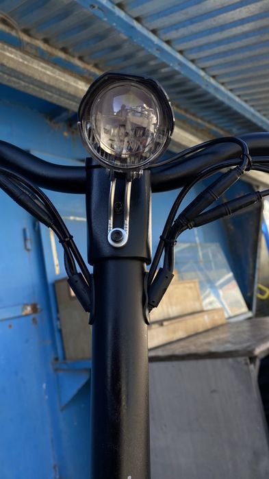 Продам єлектро самокат KAAbo Mantis