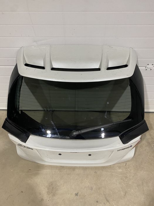Toyota CH-R Mala/Farolins
