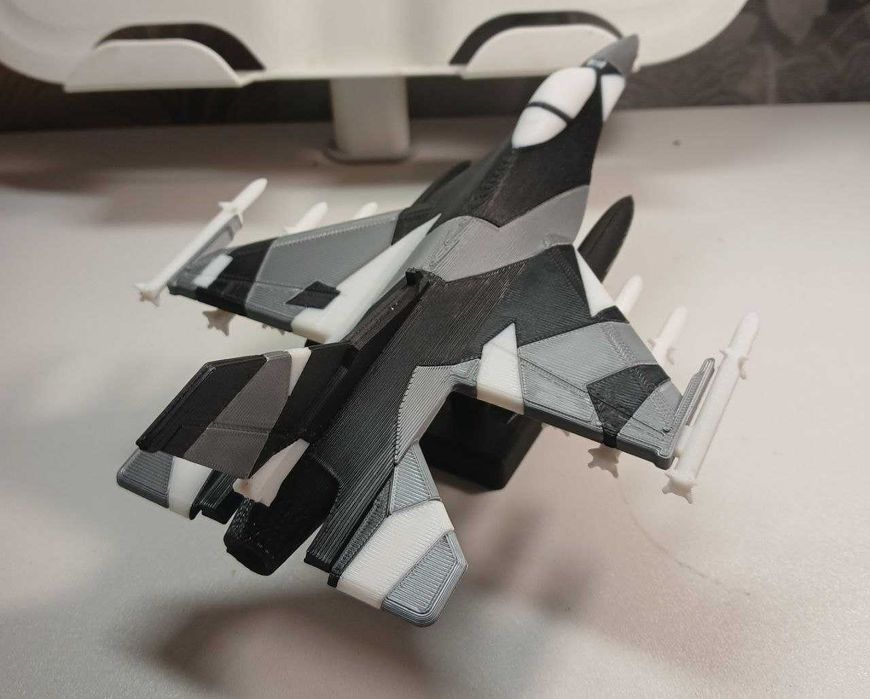 F16 літак винищувач маштаб 1:72 F16 (самолёт  истребитель)