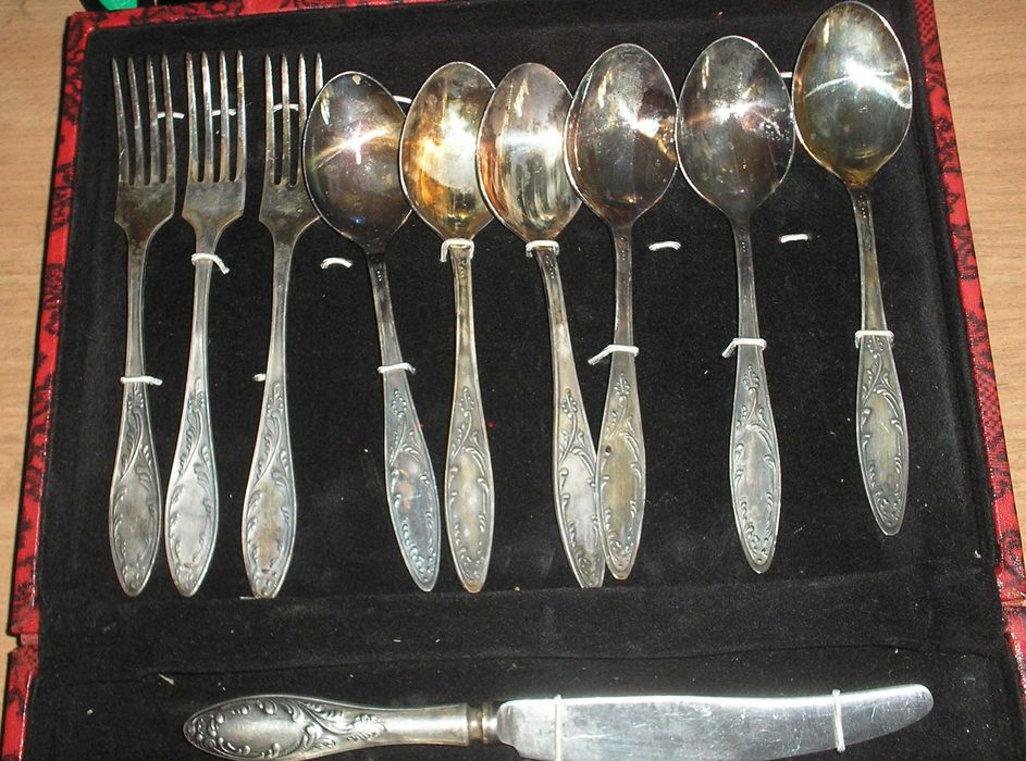 набор "Мельхиоровые столовые приборы"