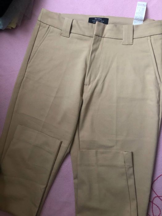 Класичні штани bershka