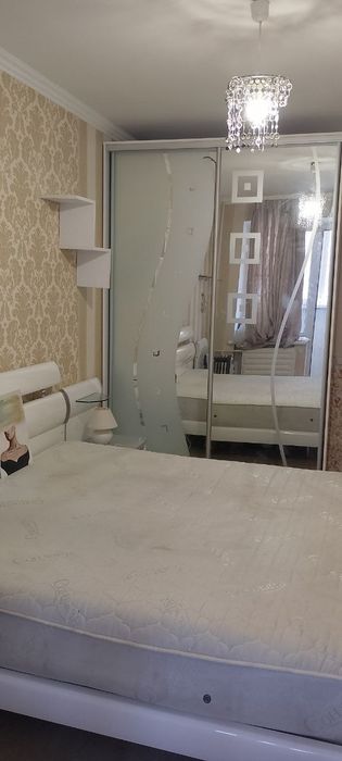Продаж 4кімнатна Харківське шосе 21/6