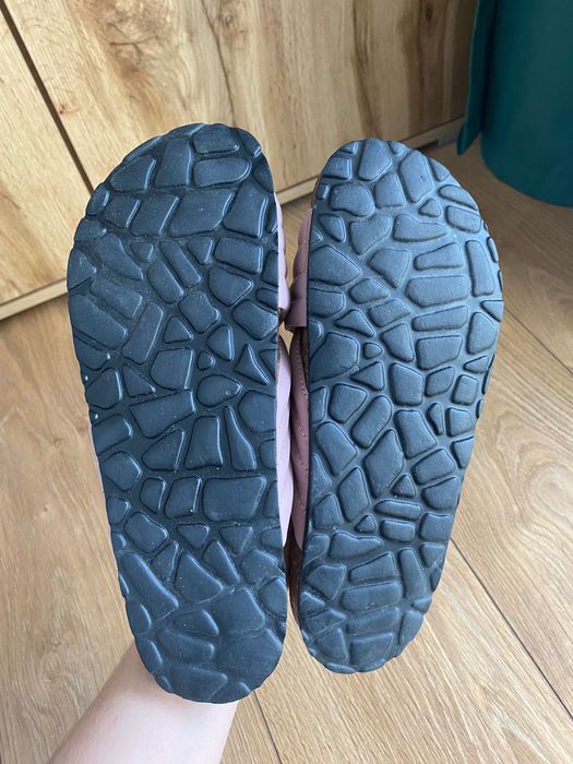 Nowe klapki damskie