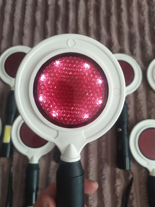 Ліхтарик, жезл, диск.