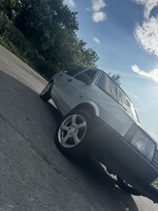 Продам ВАЗ 2109 в очень достойном состоянии